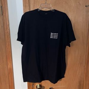 10 deep bad news tee shirt.size xl